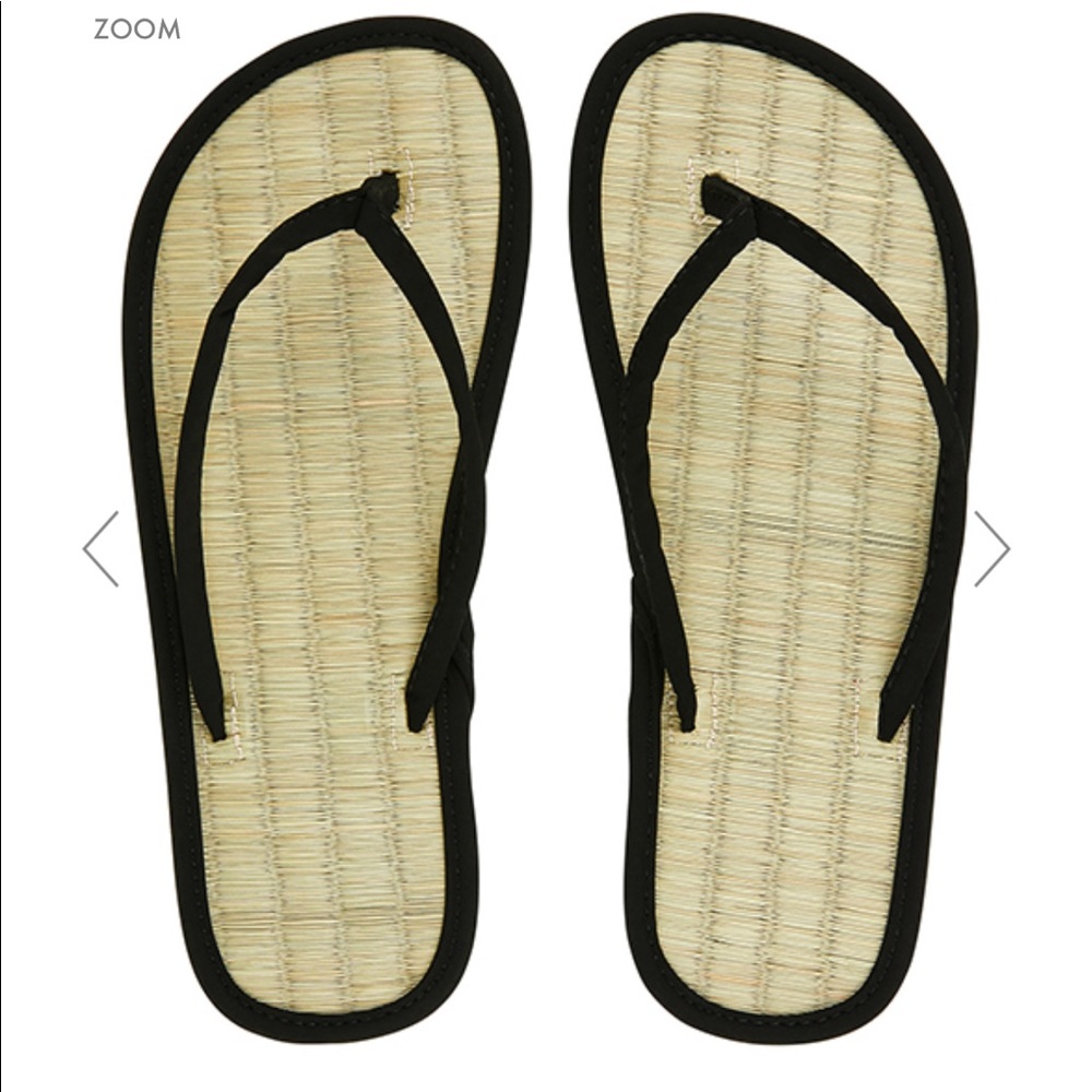 Classic black sea grass flip flops